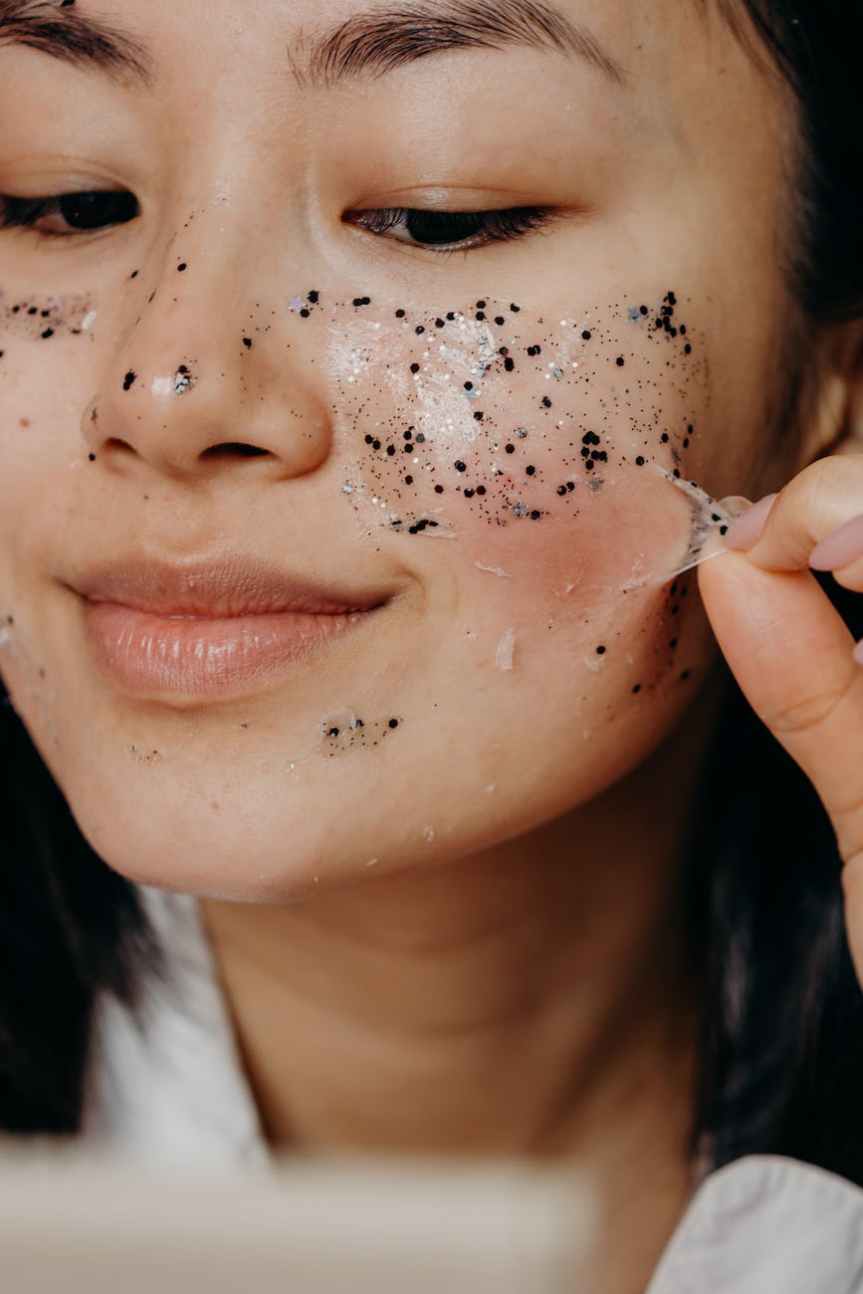 Understanding Peeling: Unveiling Brighter, Renewed&nbsp;Skin